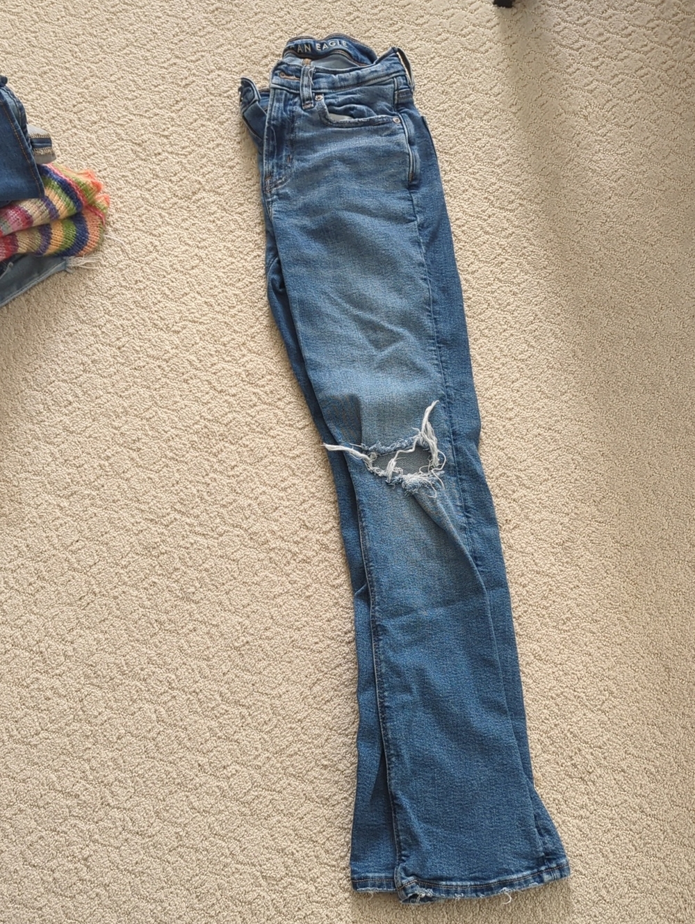 American Eagle Outfitters 90s Bootcut Ripped Blue Jeans Size 00
